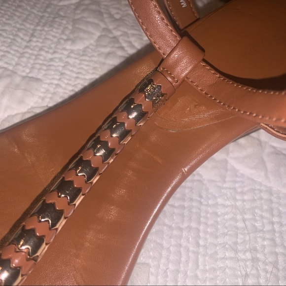 BCBG 7 wedge brown sandals - Picture 3 of 3
